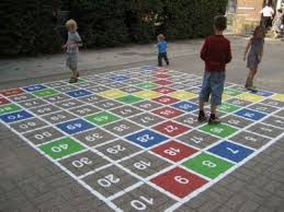 10 juegos tradicionales de patio. 40 Nuevos Y Divertidos Juegos Tradicionales Para El Patio Del Cole Pinta Tu Patio Para Jugar Utomhusaktiviteter Skola For Barn