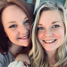 Lindsey Stinson's Instagram, Twitter & Facebook