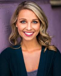 Sara Burks's Instagram, Twitter & Facebook