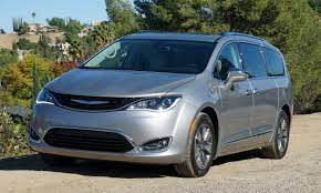 2017 chrysler pacifica hybrid recalls. 2017 Chrysler Pacifica Hybrid First Drive Review Autonxt