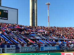 Anteriormente, aldosivi poseía un estadio llamado oficialmente adolfo lópez y apodado la cantera, también fue denominado el estadio más original y peligroso del país por el periodismo. Hinchada En Mar Del Plata Vs Aldosivi Fondo De Pantalla De Inconformista Mar Del Plata Aldosivi