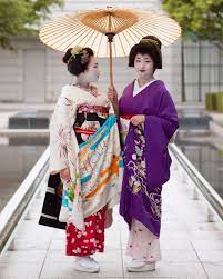 いいね 170件 コメント2件 kiyoshi satoさん kiyoshi sato のinstagramアカウント 祇園 芸妓 紗月ちゃん 舞妓 茉利佳ちゃん leicam p typ240 summilux3 geisha girl japanese outfits japanese geisha