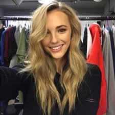 Lily Hicks's Instagram, Twitter & Facebook