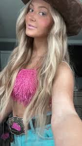 Kaitlyn Belt's Instagram, Twitter & Facebook