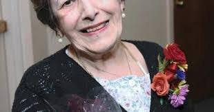 Georgette Robertson's Instagram, Twitter & Facebook