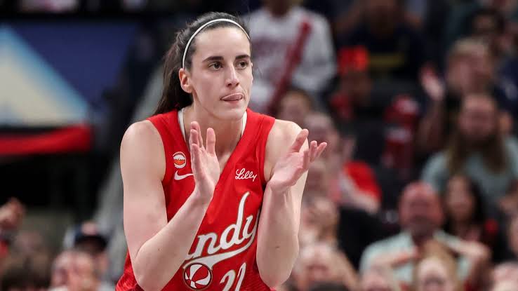 Fever's Caitlin Clark reaches career high in points, fastest to 200  3-pointers