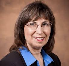 Linda Bobroff, Ph.D., RD Receives the Prestigious 2020 SNEB Helen Denning  Ullrich Award for Lifetime Excellence in Nutrition Education