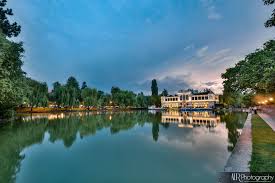 The Cluj Napoca Central Park Or Parcul Central Simion Barnutiu Is One Of The Cluj S Most Enticing Locations With Over 180 Y Cluj Napoca Central Park Tourism