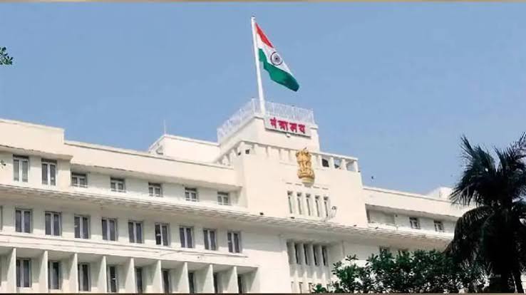 सार्वजनिक बांधकाम विभागातील कंत्राटदारांची देयके आता सहा महिन्यांत मिळणार
