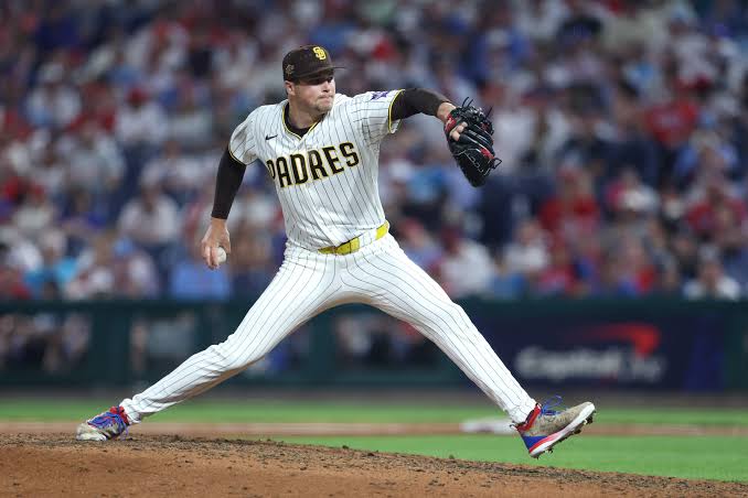 New York Yankees Trade Prediction Lands Padres' Mason Miller
