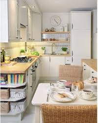 Pembe Yastik Prenons Le Temps Cuisine Confortable Cuisines Design Petite Cuisine Ouverte