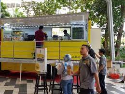 Jasa sewa food truck / rental foodtruck merupakan usaha yang menjanjikan. Sebelum Memulai Bisnis Food Truck Simak Estimasi Biayanya Otomotif Liputan6 Com