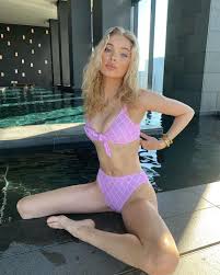 En kötü yanıysa, vücut ısısının sürekli yüksek olması. Hot Celeb Pics On Twitter Elsa Hosk Is Such A Fuckin Tease