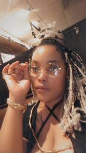 Hello thanks for adding me! Iwas born in carrol county Arkansas in 1987!  Last name johnson! I love the area hope to move back! Love reading and  learning about the history aswell! |