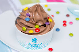 Frozen Yogurt Parfum Chocolat Avec Topping M Amp Ms Frozen Yogurt Desserts Food