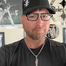 Metallica Enameled Sterling Silver Pendant