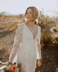 Putting on knee sleeves isn't complicated, but it must be done with care. Wedding Dresses With Sleeves David S Bridal Blog