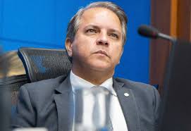 Desarmar a população e deixar os bandidos livres para cometerem crimes é um  retrocesso que não podemos admitir”, diz Coronel David