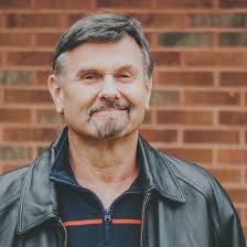 Roger Hershey's Instagram, Twitter & Facebook