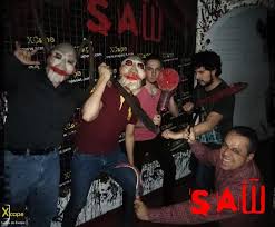 En los juegos de saw se puede ver youtubers secuestrados, los simpson, jugadores de futbol, entre otros personajes. Equipo De Sobrevivientes En Saw Picture Of Xcape Juegos De Escape Escape Rooms Quito Tripadvisor