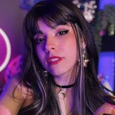 Luna Bloom ASMR: albums, songs, playlists | Deezer