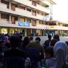 1 epsilon.boleh tahan lah peraturan die.paling i hate,tak leh bawak air dari. Smk Bukit Jelutong High School In Shah Alam