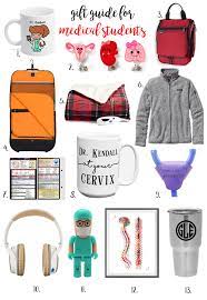 A simple and minimalist style that any new graduate in your life is sure to love. Franish Gift Guide For Medical Students