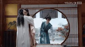 Word of honor is a martial arts drama produced by ciwen media and youku, directed by cheng zhichao and ma huagan, written by xiao chu, and starring zhang zhehan, gong jun, zhou ye, ma wenyuan, guo jiahao, and huang yuming. Love Life And Poetry 5 Reasons To Watch C Drama Word Of Honor Soompi