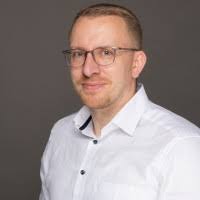 100+ perfiles de «Dylla»