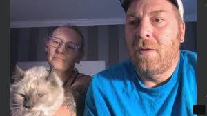 Pamela Holden's Instagram, Twitter & Facebook