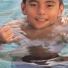 Aaron Bustillos (@kamuela316) • Instagram photos and videos