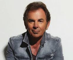 Thousands participate in 47th Christmas Parade