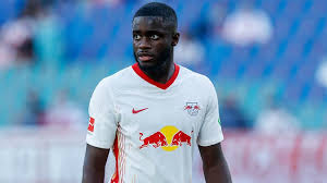 Tequileros fc 's supporters were delighted with their team's performance and swarmed onto the pitch at the end of the match to celebrate the victory with the players. Rummenigge Addresses Bayern S Upamecano Interest