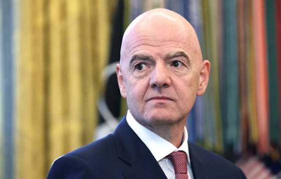 UEFA yêu cầu Chủ tịch FIFA Gianni Infantino từ chức