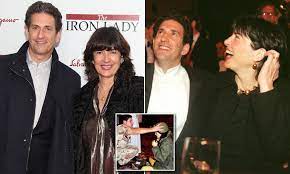 They tied the knot in 1998, in italy, in a wedding attended by high ranking diplomats and political figures including john f. Cnn S Christiane Amanpour And Jamie Rubin Divorcing Daily Mail Online
