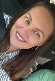 Sheena Thompson (@sheenathompson13)