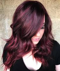 Tinta castano viola profondo 4/22 inebrya color la formula di inebrya color assicura una perfetta colorazione naturale per una totale copertura dei capelli. Top 50 Bei Colori Di Capelli Bordeaux Nel 2022 Capellidistile It