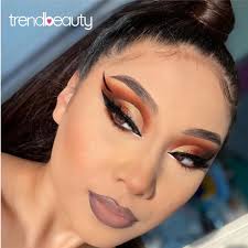 El modo "Boss Babe" está activado✨ una paleta para cada estilo. ✨✨✨ O todas  para que disfrutes del mood que desees 😍 Distribuidor oficial @jacque.line.ec✨  Visita nuestra tienda virtual 👉👉 www.jacqueline.com.ec 📲