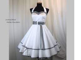 Niedrig zu hoch nach preis sortiert: Die 9 Besten Ideen Zu Petticoat Brautkleid Petticoat Brautkleid Brautkleid Braut