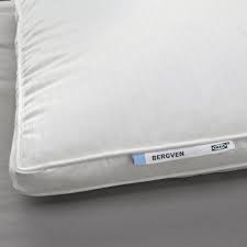 Bergven Kissen Niedrig Ikea Osterreich In 2020 Ikea Pillows Feather Pillows Pillows