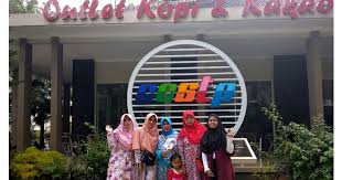 Kebon agung orchids jember, kabupaten jember. Wisata Puslit Kopi Kakao Jember