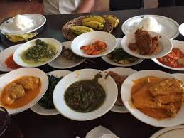 It immediately became one of my favorite meal types. Nasi Padang With Ayam Goreng Review Of Nasi Padang Sederhana Jakarta Indonesia Tripadvisor