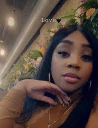 Monique Owens's Instagram, Twitter & Facebook