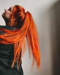 Diventerai sicuramente amica di questa fantastica . Capelli Rossi Le Tendenze Colore Dell Inverno 2021 Per Chiome Fiammanti