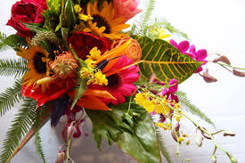 For this sized bouquet we created twenty six flowers. The Flower Magician Sensational Tropical Wedding Bouquet Tropical Wedding Bouquets Paper Flowers Wedding Bouquet Tropical Wedding Flowers