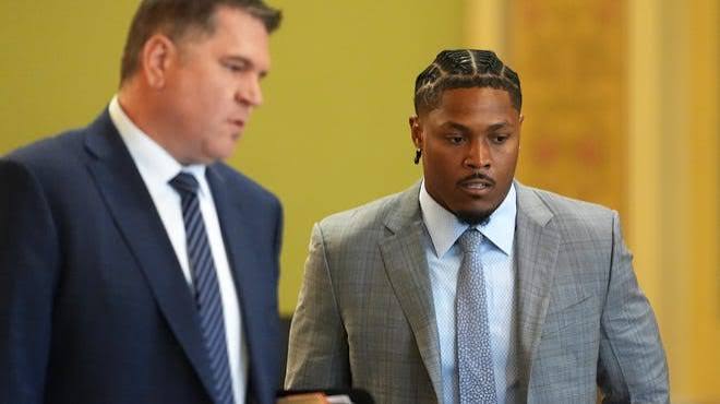 Packers RB Josh Jacobs pleads no contest to misdemeanor battery