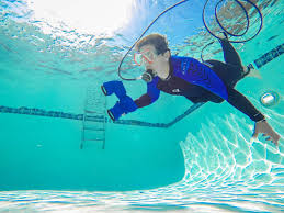 Outex In Action Pool Outex Com Underwater Photos Photo Underwater