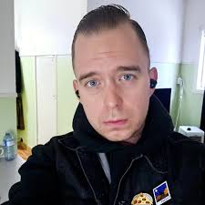 Family portrait photographer recommendations in the area