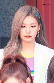 Yeji Cracker On Twitter Itzy Girl Beauty