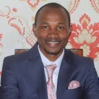 Alex Maina's Instagram, Twitter & Facebook